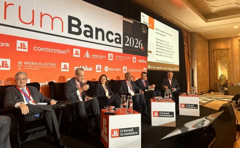 CGD, BCP, Santander, BPI e Montepio acumulam lucros de 1,3 mil milh&otilde;es no trimestre a crescerem 3,9%
