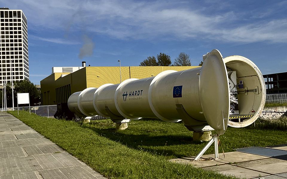 Hyperloop, o sonho de Musk a chegar à Europa em 2040