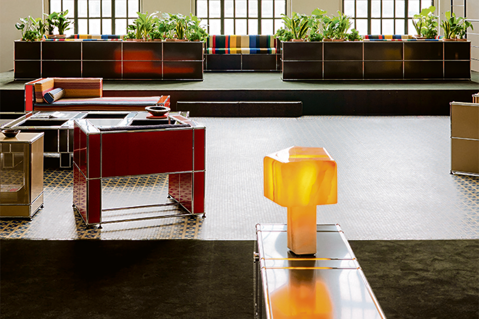 Um regresso  a casa  com muitos mundos dentro