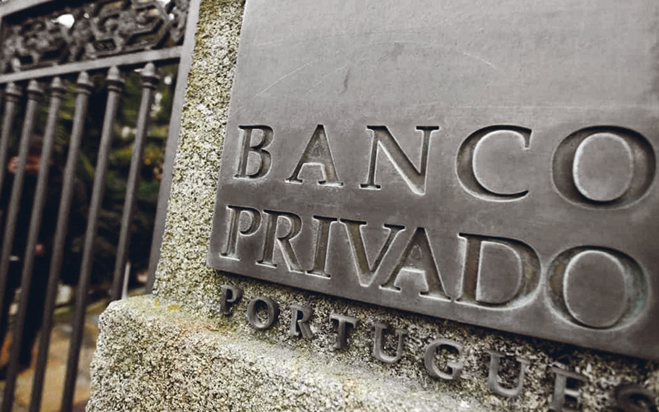 Banco Privado com situação líquida negativa de mais de mil milhões