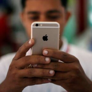 Trump pressiona Apple para fabricar iPhone nos EUA