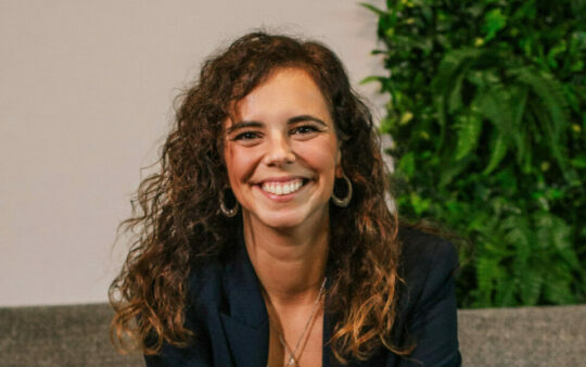 Espa&ccedil;os de cowork vieram "facilitar" o trabalho das empresas
