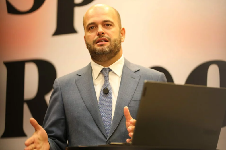 Governo defende uso do ISP para enfrentar subida de combust&iacute;veis e critica &ldquo;dumping fiscal&rdquo;
