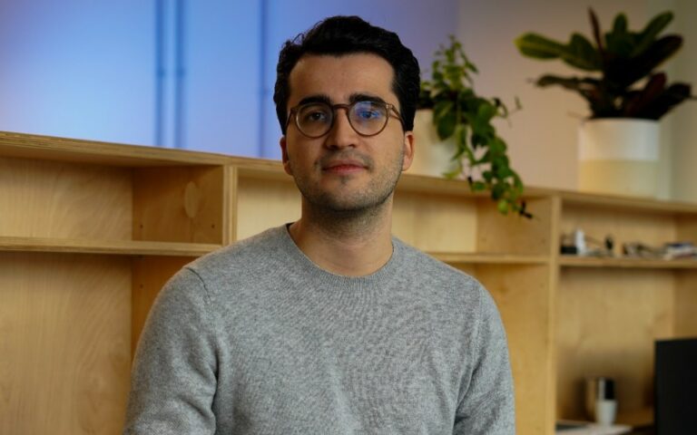 Startup luso-britânica de IA cria colaboradores que podem aumentar produtividade em "milhares de horas"