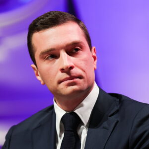 Municipais em Fran&ccedil;a d&atilde;o boas indica&ccedil;&otilde;es &agrave; extrema-direita para as presidenciais de 2027