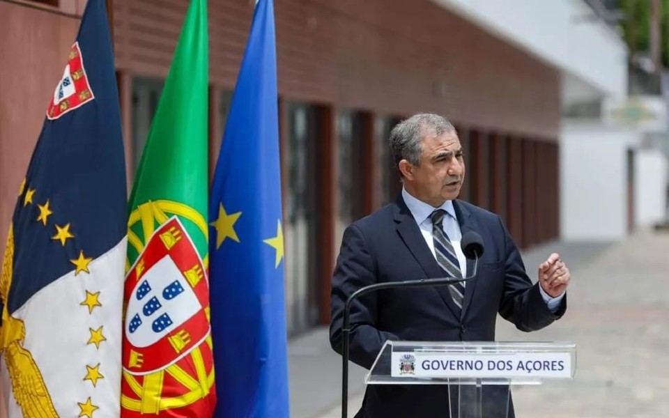 Governo açoriano discute hoje plano de contingência para eventual vaga de deportações proveniente dos EUA