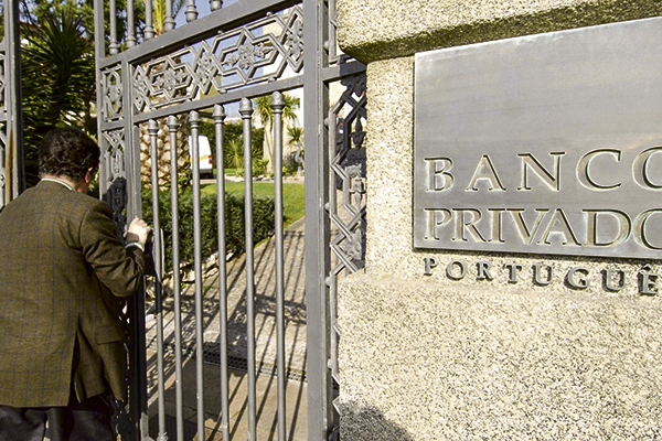 Lesados do BPP querem saber detalhes da venda da sede  do banco por nove milhões