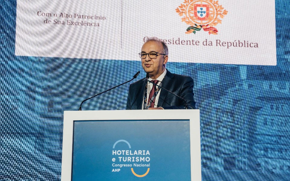 Turistas americanos crescem no Norte e j&aacute; lideram no Douro. "Liga&ccedil;&otilde;es a&eacute;reas s&atilde;o um fator de sucesso", diz Lu&iacute;s Pedro Martins