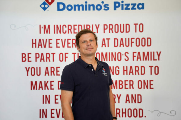 Domino's quer abrir entre seis e dez lojas este ano em Portugal
