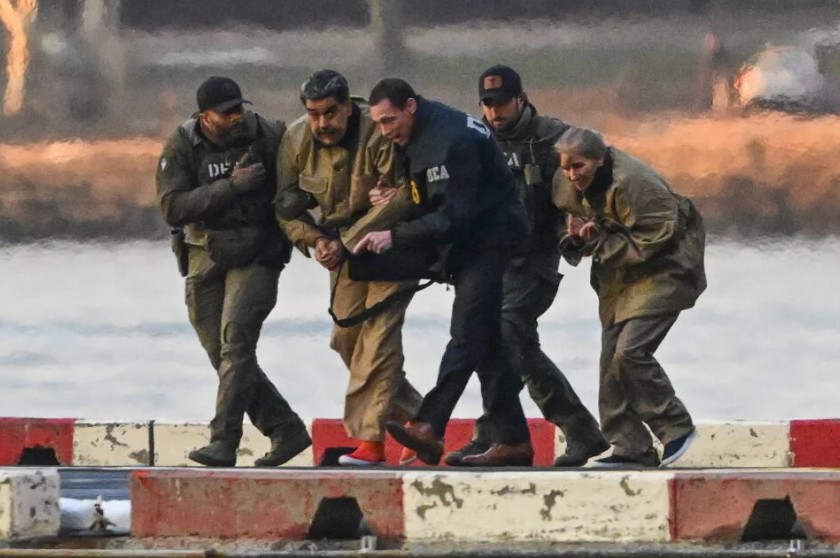 Nicol&aacute;s Maduro declara-se inocente no tribunal de Nova Iorque