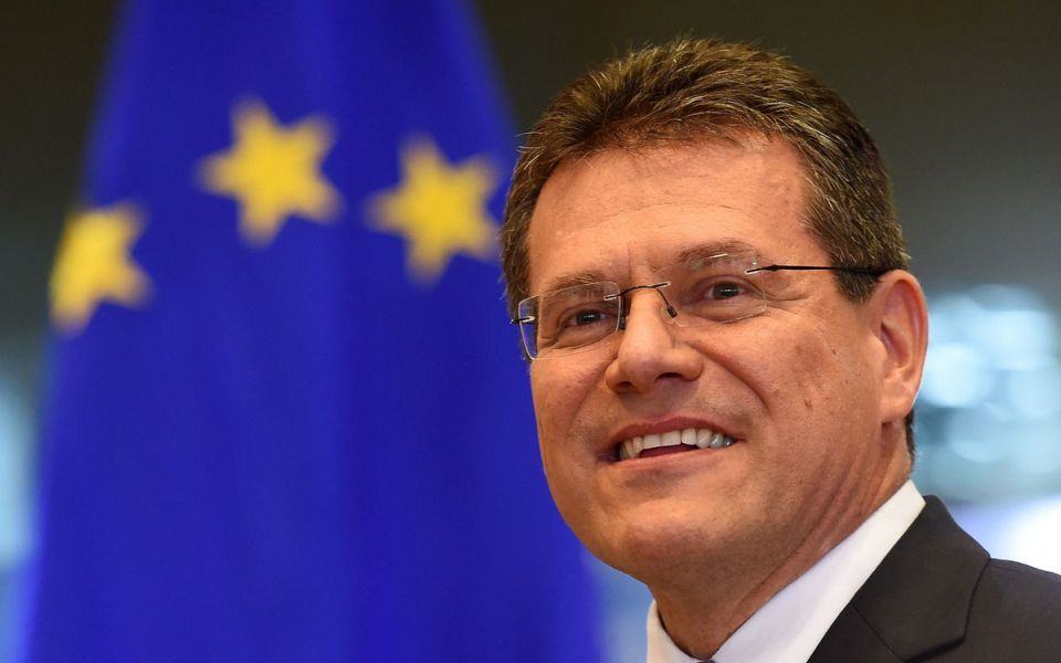 Comissário Europeu do Comércio está em Washington para tentar perceber o que se passa com as tarifas