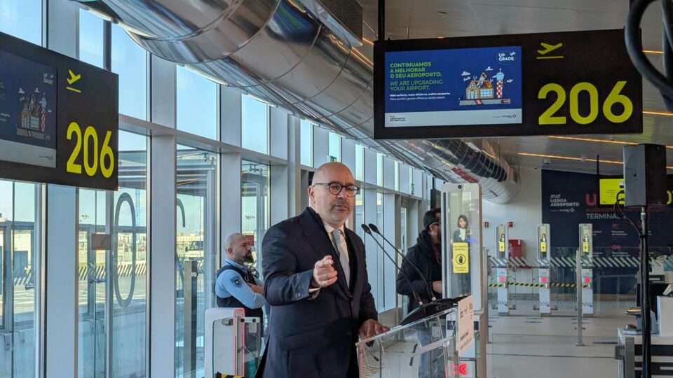 Ind&uacute;stria a&eacute;rea enfrenta maior crise desde a pandemia mas privatiza&ccedil;&atilde;o da TAP avan&ccedil;a, garante ministro