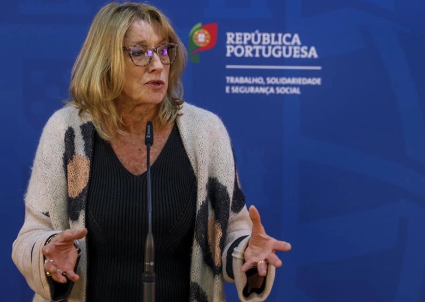 Acordo laboral &agrave; espera. Patr&otilde;es e sindicatos v&atilde;o consultar associados