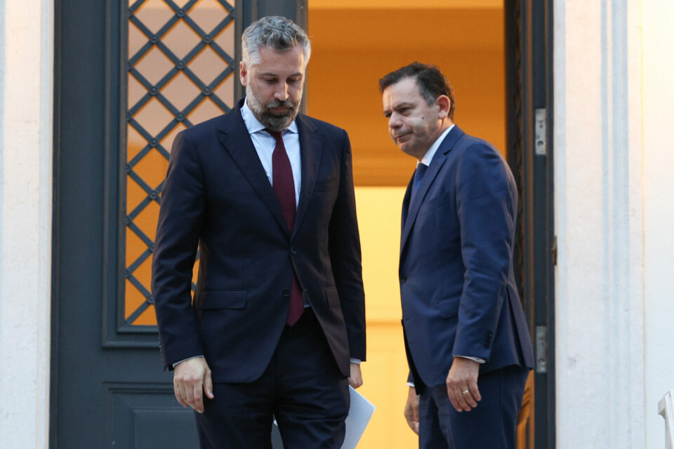 Já em tom de campanha, PSD e PS concordam com "eleições o mais rápido possível"
