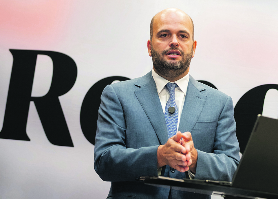 ISP para regular j&aacute;, eletrifica&ccedil;&atilde;o para  resolver o futuro