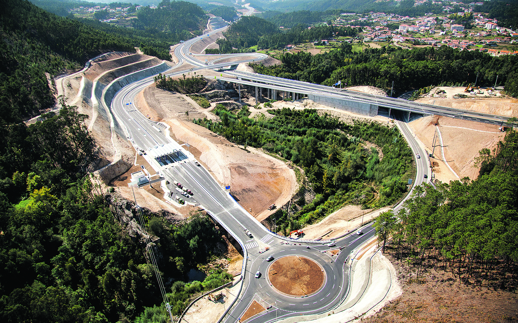 Strategic Value Partners volta a pôr Autoestradas Douro Litoral à venda