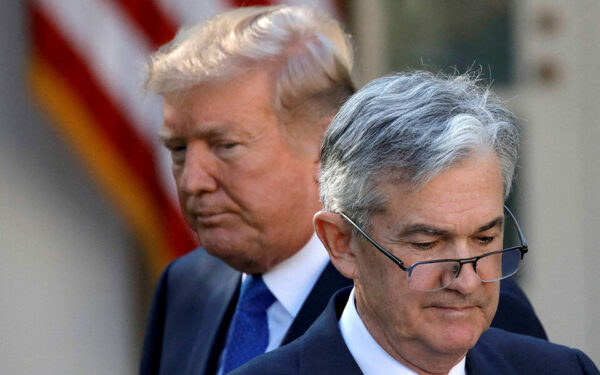 Trump vs. Powell: uma quase comédia que não faz os mercados sorrir