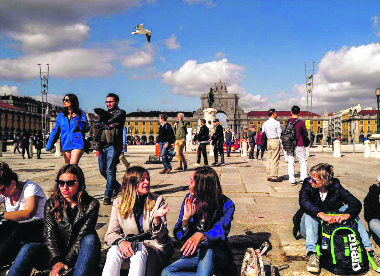 Vistos Gold: Investidores fartos de esperar est&atilde;o a ir embora