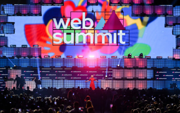 Web Summit: "Não queremos um mundo em que seja absolutamente necessário trabalhar só para sobreviver"