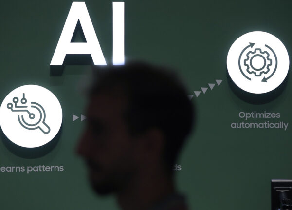 Universidades e empresas aplaudem acelera&ccedil;&atilde;o de vistos para atrair especialistas em IA