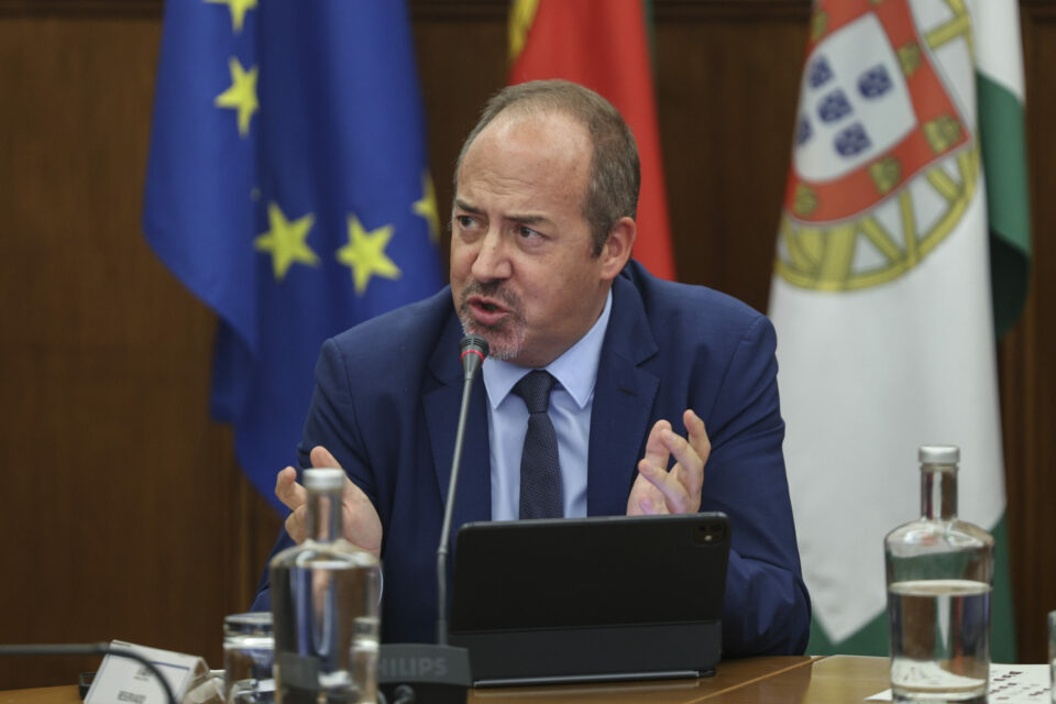 Álvaro Santos Pereira toma hoje posse como novo Governador