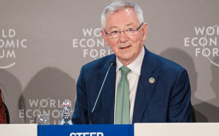Andrew Steer: "Portugal &eacute; um verdadeiro l&iacute;der no oceano"