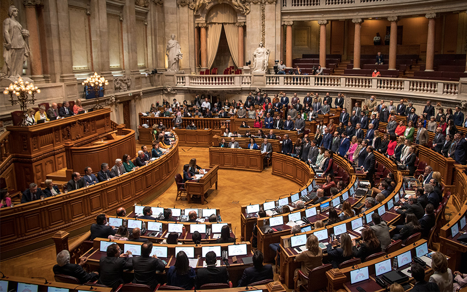 Parlamento envia Orçamento do Estado para Belém