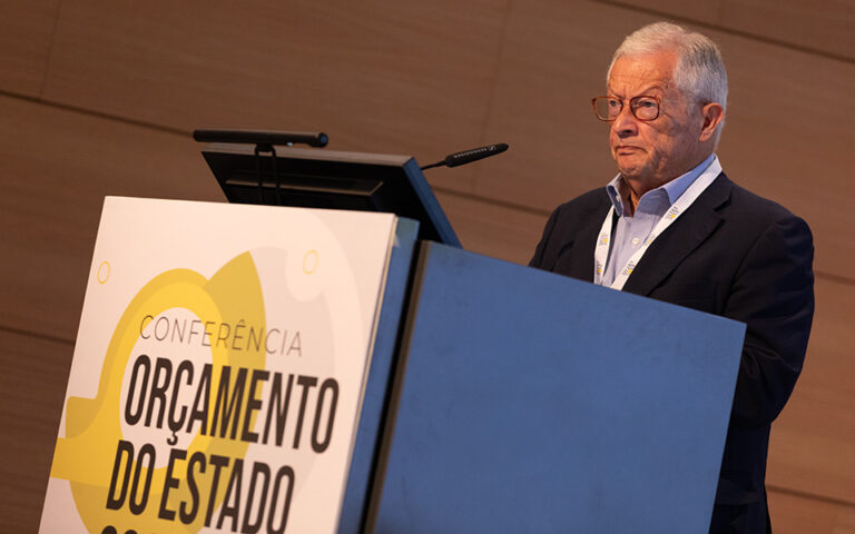Augusto Mateus: "Não pode haver crescimento sem investimento"