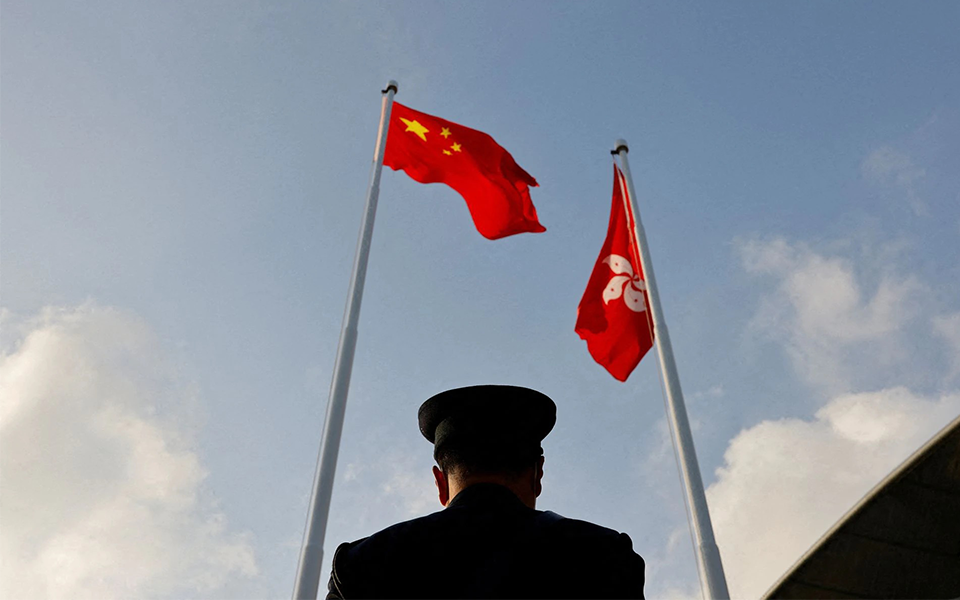 China faz ver a Hong Kong que é “um país, um regime”