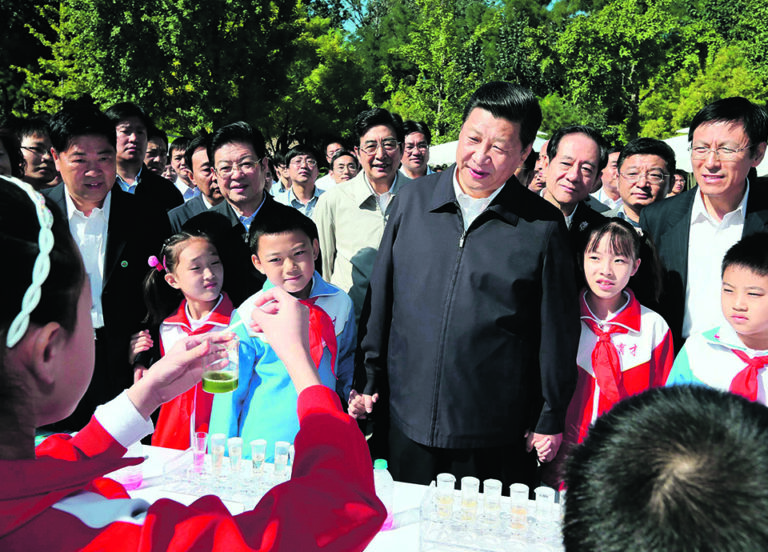 China passou da restrição da natalidade para a sua promoção em regime de emergência