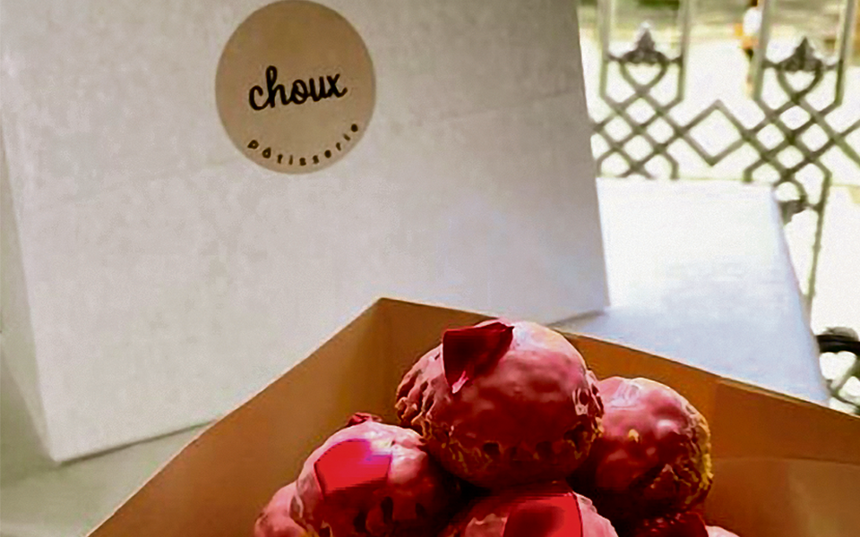 Choux: a pastelaria  que junta bolos franceses aos sabores regionais