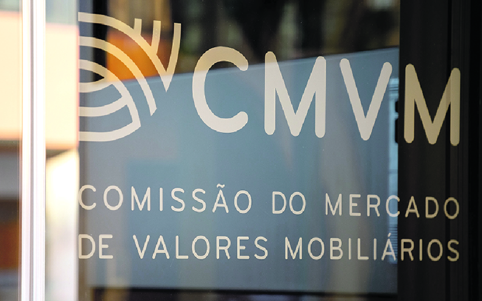 Novo código da CMVM fica em risco com a dissolução do Parlamento