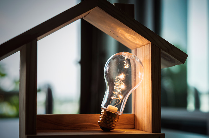 DECO acompanha alerta da ministra sobre poupan&ccedil;a no setor da energia