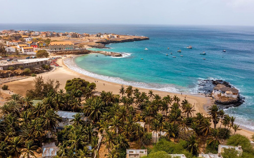 “Há um oceano  de oportunidades  em Cabo Verde”