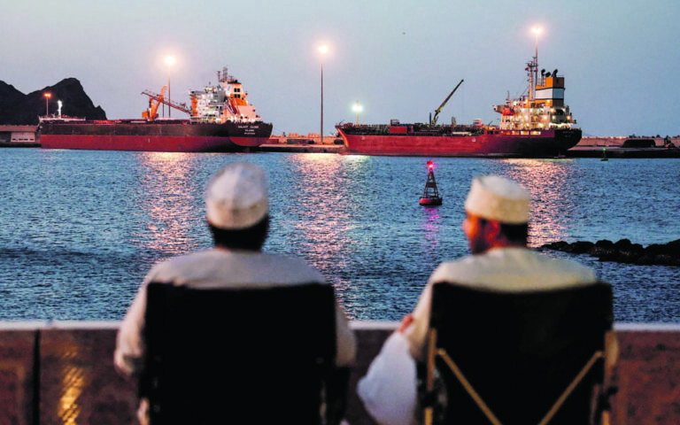 Macron e Starmer organizam cimeira para manter Estreito de Ormuz naveg&aacute;vel