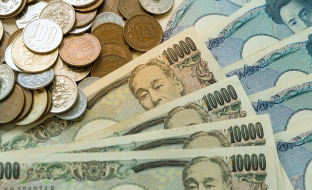 Juros em m&aacute;ximos de 30 anos n&atilde;o conseguem suportar iene