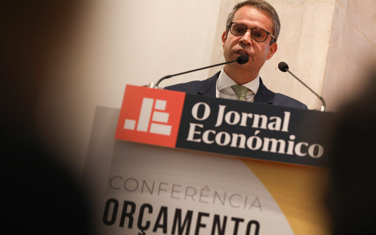 Secretário de Estado do Orçamento acredita que OE2025 vai ser aprovado