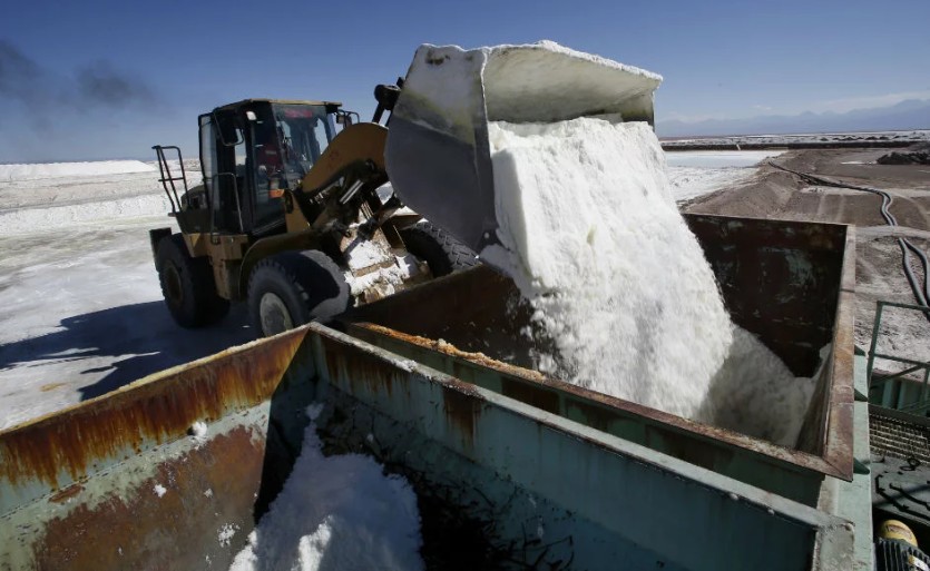 Como os minerais est&atilde;o a alimentar a m&aacute;quina da guerra