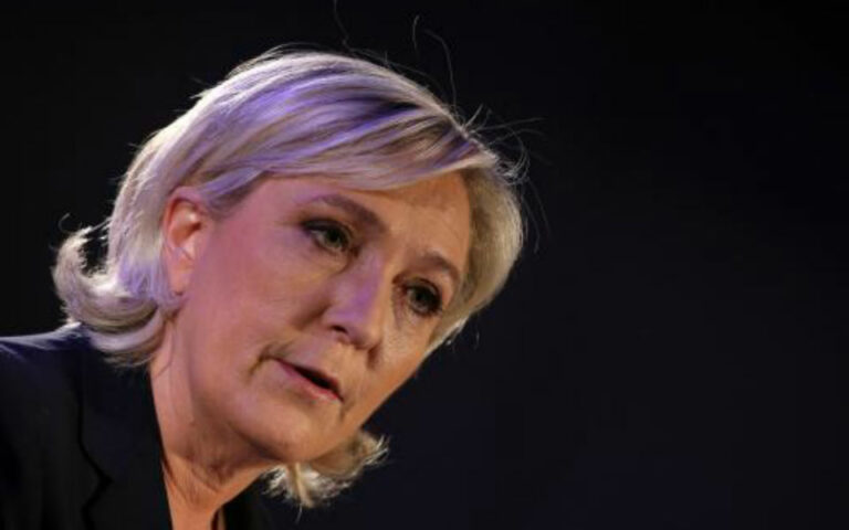 Condenação de Marine Le Pen: partido pede mobilização popular