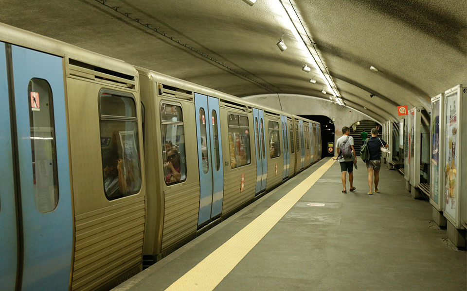 Receitas de tráfego do Metro de Lisboa caem 75% face a 2019