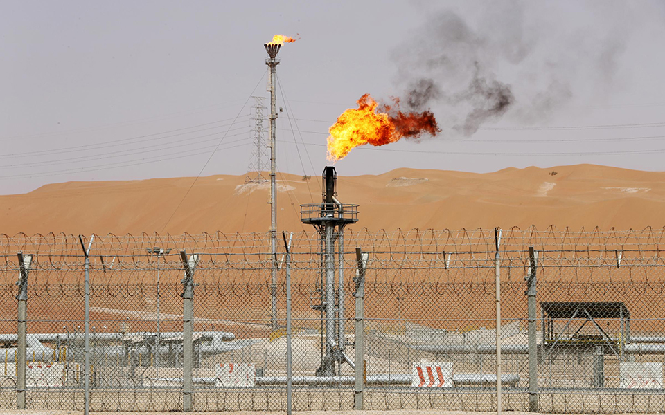 Sanções ao Irão: parceiros tentam estancar possível crise petrolífera