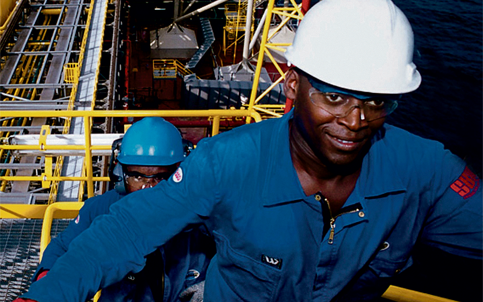 Angola prepara-se para queda do petróleo após 2030