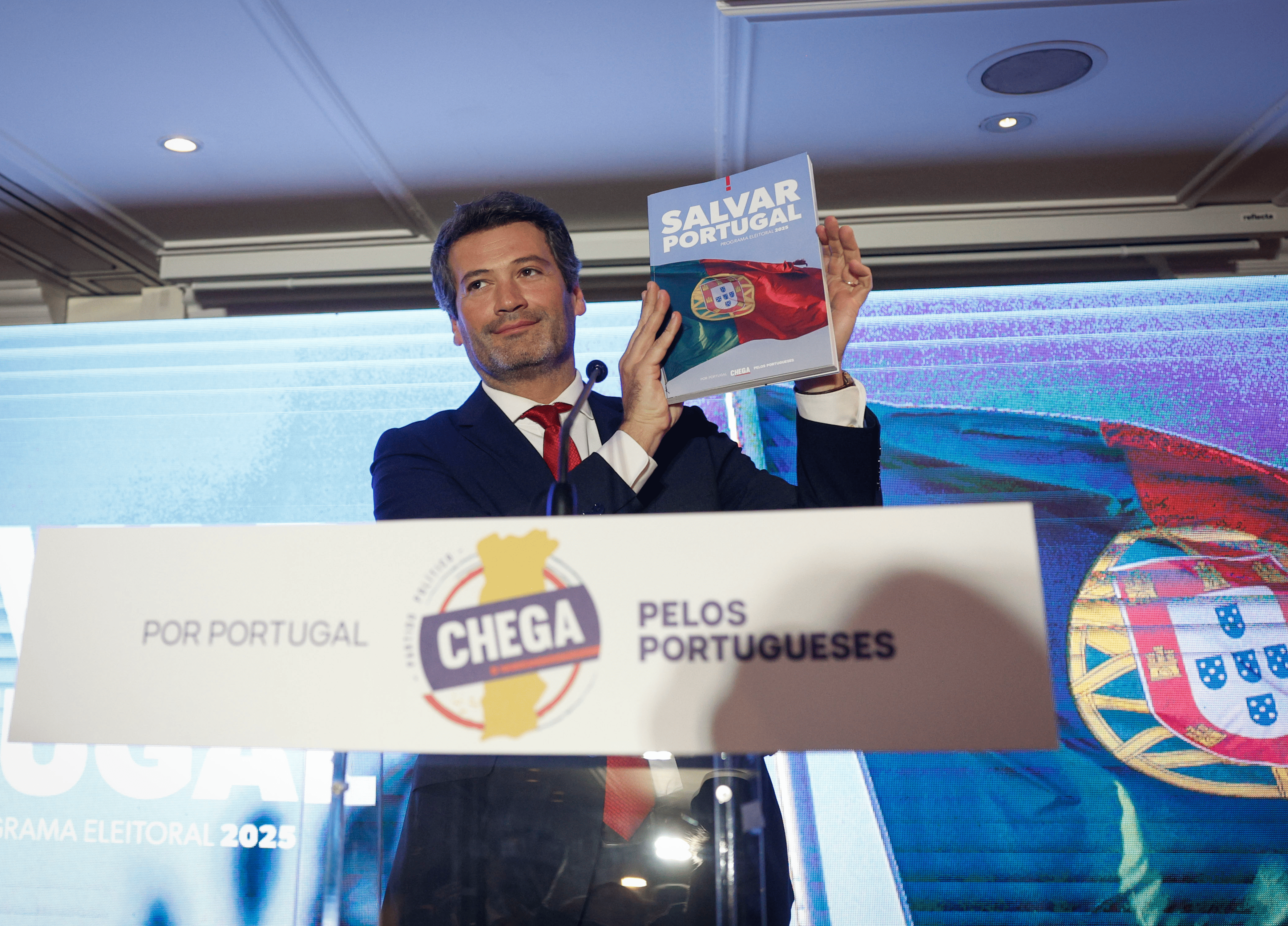 Chega quer tolerância zero na ocupação ilegal de casas