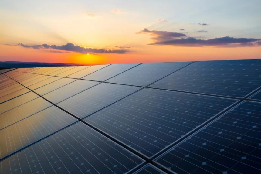 Chineses com projetos solares e e&oacute;licos de 1,3 gigas no Alentejo