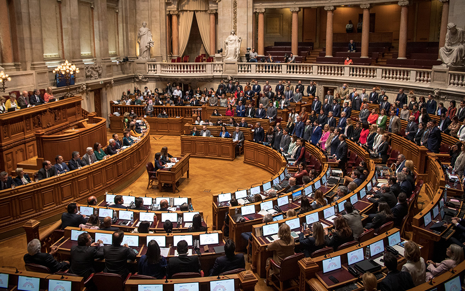 PSD-Madeira espera compromisso com Governo para novo regime da zona franca