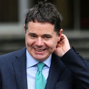 Paschal Donohoe reeleito presidente do Eurogrupo com críticas a seu desempenho