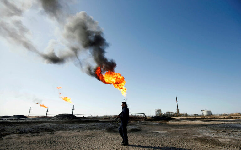 Agência Internacional de Energia prevê um excedente de petróleo “nunca visto” em 2030