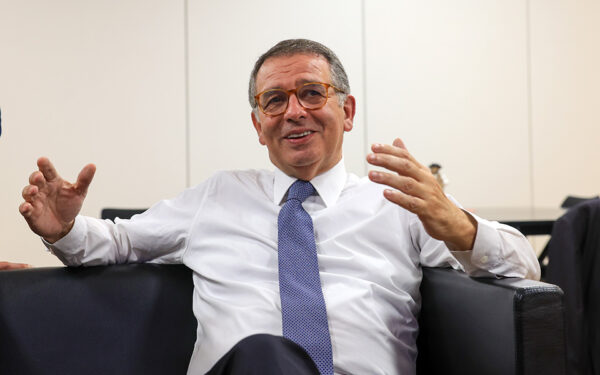 PR re&uacute;ne com parceiros sociais antes da UGT tomar decis&atilde;o sobre pacote laboral