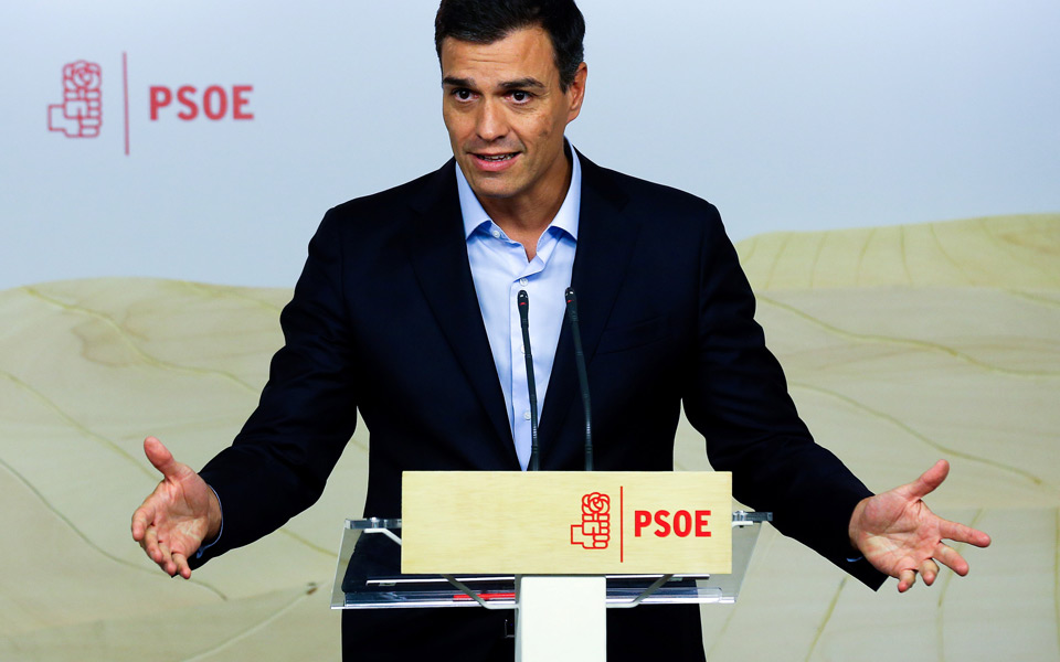 Novo governo do PSOE ainda pendente de um punhado de votos