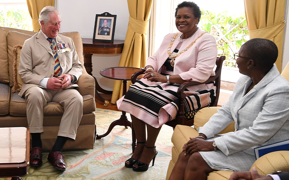 Sandra Mason: a mulher que vai substituir Isabel II (só em Barbados)